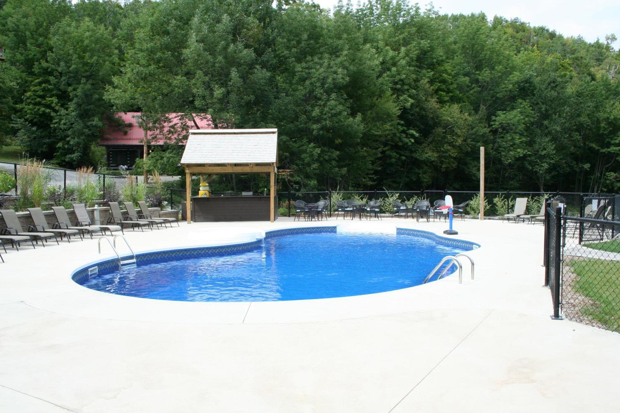 Auberge du Lac Morency Saint Hippolyte Exterior foto